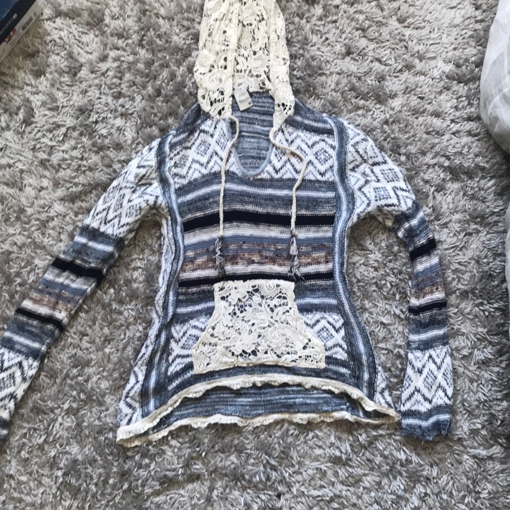 Hooded sweater